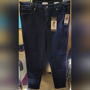 Sofia size 12 mid rise skinny ankle jeans